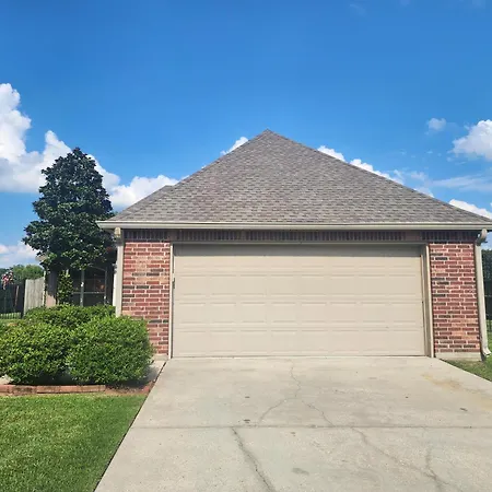 4Br 2Ba Family Home On A Lake